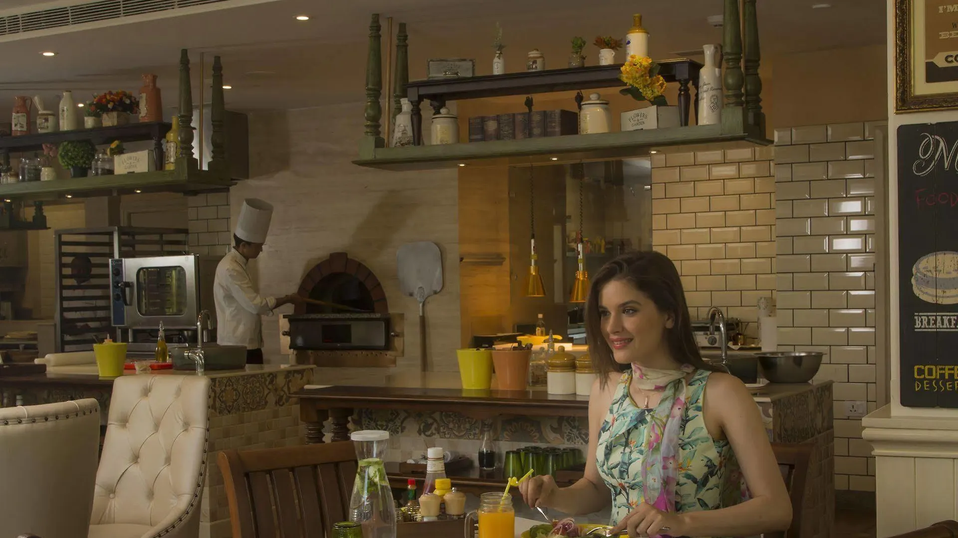 The Palms Town & Country Club - Resort غورغاون