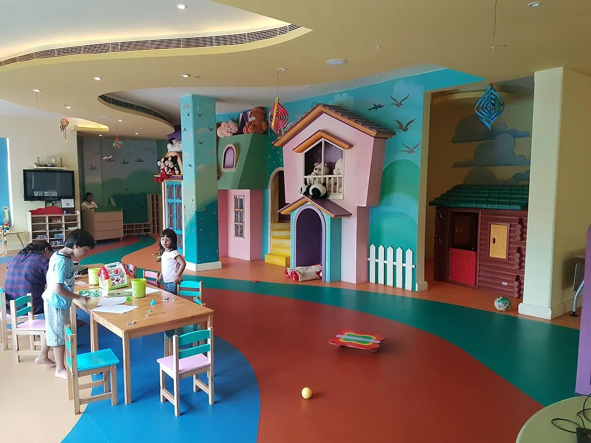 The Palms Town & Country Club - Resort Gurgaon