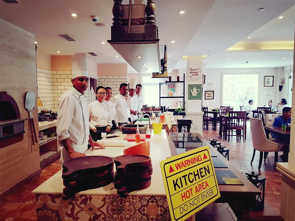 The Palms Town & Country Club - Resort Gurgaon