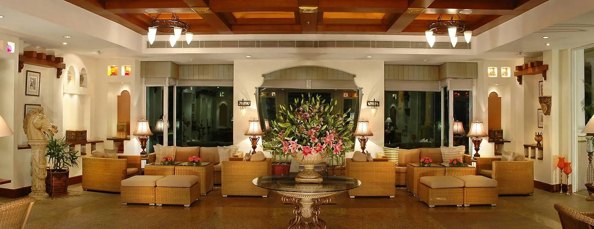 The Palms Town & Country Club - Resort Gurgaon